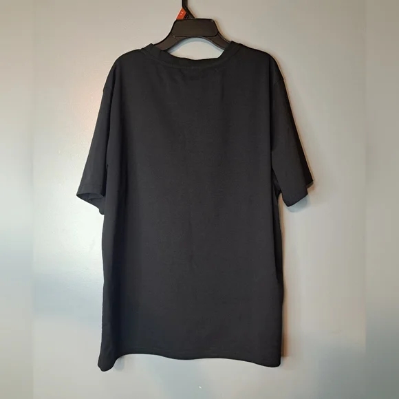 Temu pink t-shirt. Size 1xl 100% polyester - Picture 3 of 3